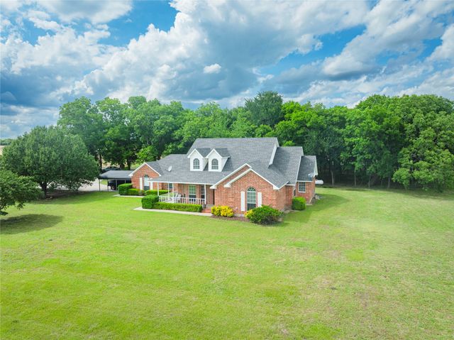 462 County Road 3335, Ladonia, TX 75449