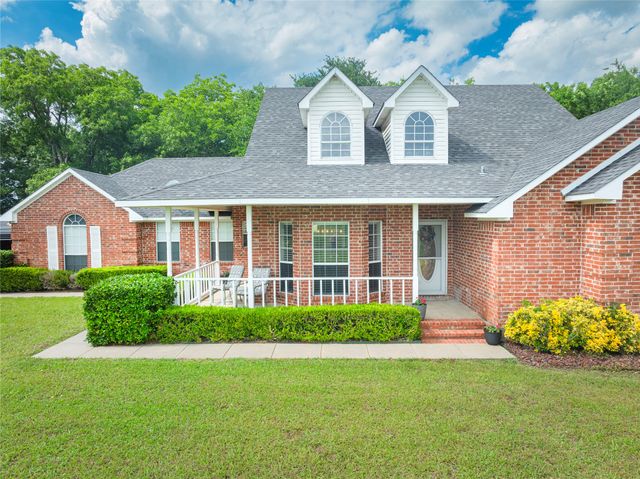 462 County Road 3335, Ladonia, TX 75449