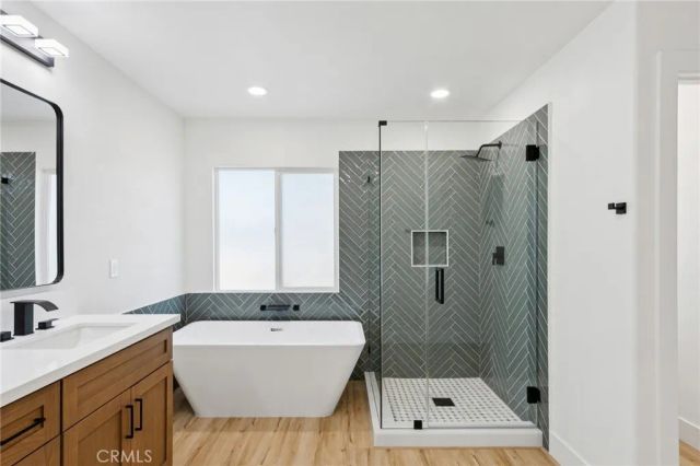 19813 Alyssa Drive, Newhall, CA 91321