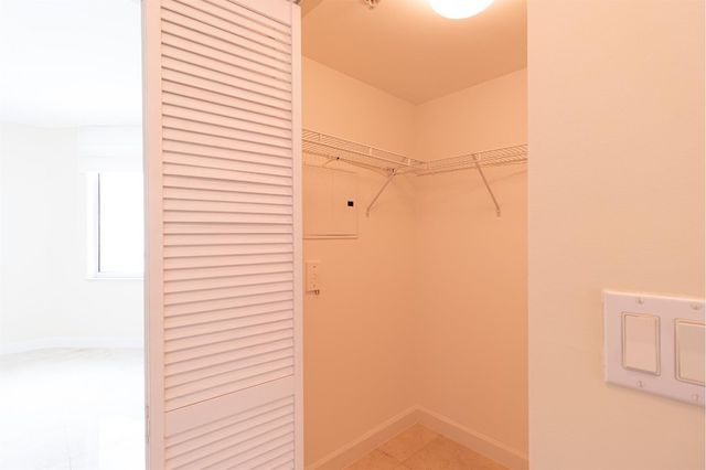 335 S Biscayne Boulevard 2400, Miami, FL 33131