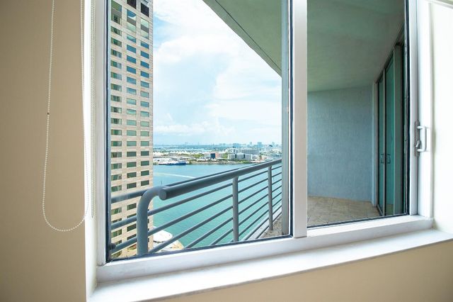 335 S Biscayne Boulevard 2400, Miami, FL 33131