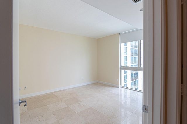 335 S Biscayne Boulevard 2400, Miami, FL 33131