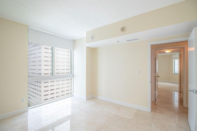 335 S Biscayne Boulevard 2400, Miami, FL 33131