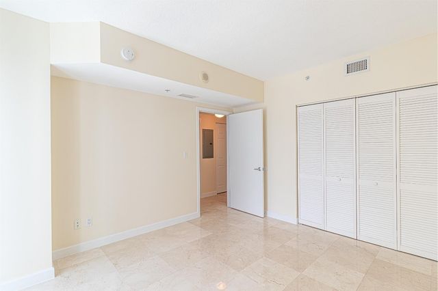 335 S Biscayne Boulevard 2400, Miami, FL 33131