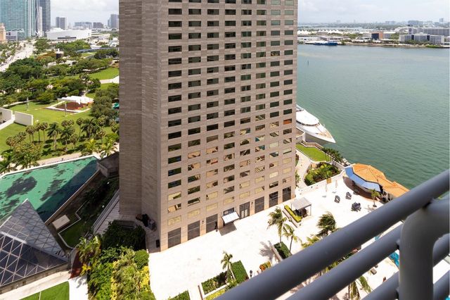 335 S Biscayne Boulevard 2400, Miami, FL 33131