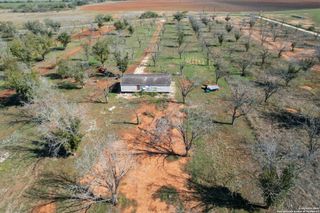 1009 FM 1784, Pleasanton, TX 78064