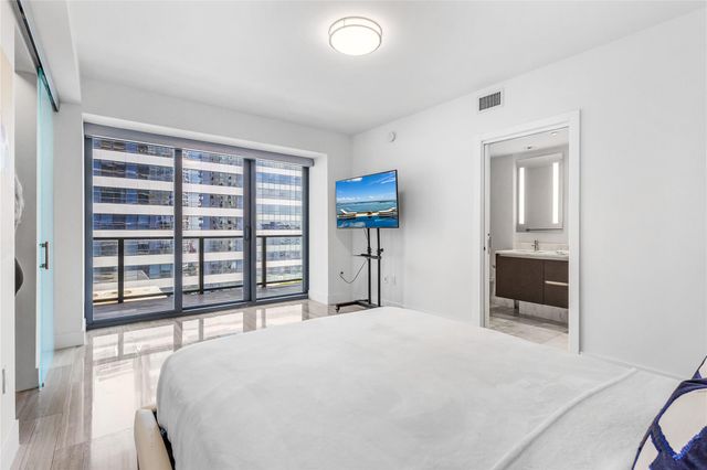 1451 Brickell Ave 1201, Miami, FL 33131