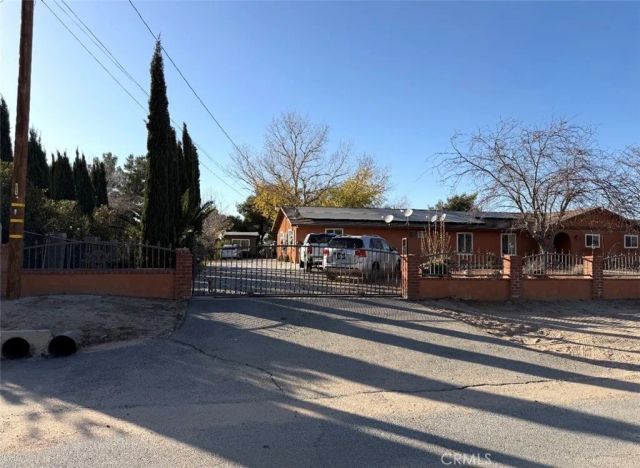 10584 8th, Hesperia, CA 92345