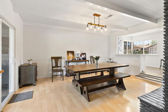 2032 Mission Ave, Carmichael, CA 95608