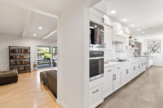 2032 Mission Ave, Carmichael, CA 95608