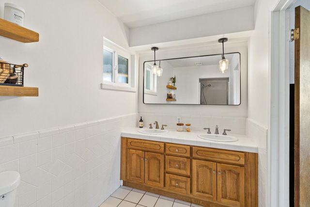 2032 Mission Ave, Carmichael, CA 95608