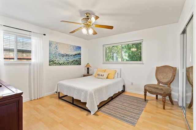 2032 Mission Ave, Carmichael, CA 95608