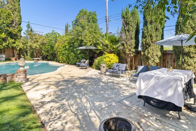 2032 Mission Ave, Carmichael, CA 95608