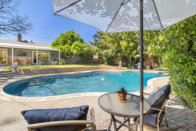 2032 Mission Ave, Carmichael, CA 95608