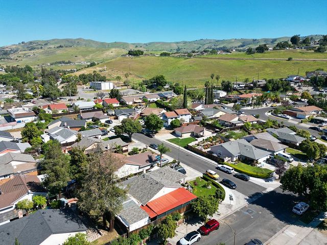 1582 Fall Avenue, San Jose, CA 95127