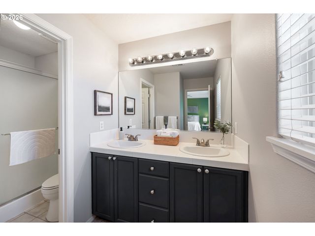 17349 Nw CAMELBACK Ln, Beaverton, OR 97006