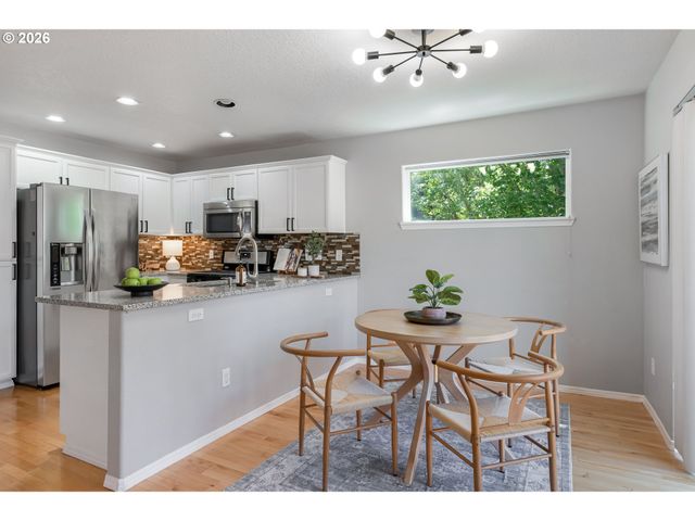 17349 Nw CAMELBACK Ln, Beaverton, OR 97006