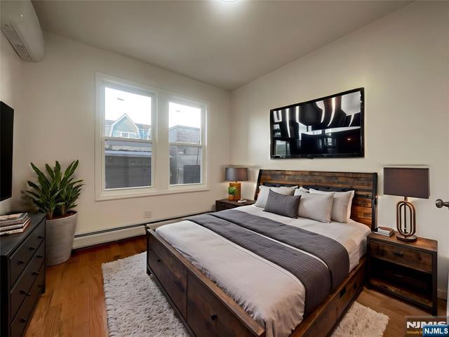 3 Henry Street 1, Jersey City, NJ 07306