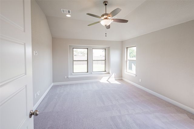 918 Edinburgh Drive, Mcgregor, TX 76657