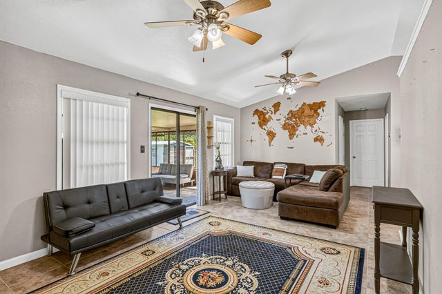 1034 UTAH Street SE, Palm Bay, FL 32909