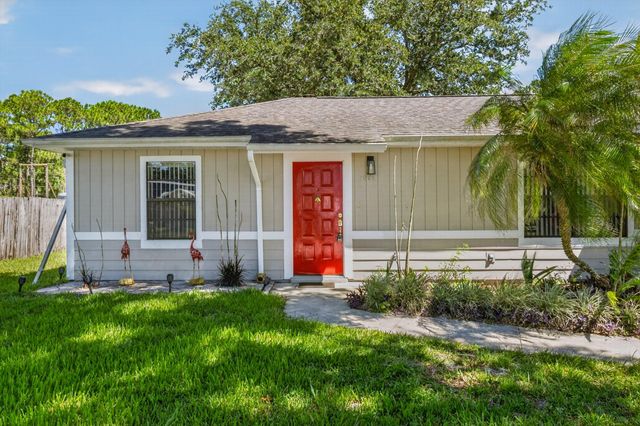 1034 UTAH Street SE, Palm Bay, FL 32909