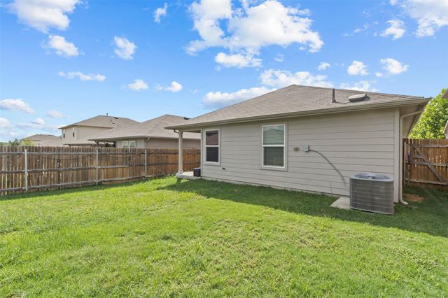 339 Euclid LN, Kyle, TX 78640