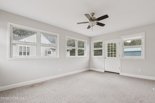 20 Elkton Court, Toms River, NJ 08757