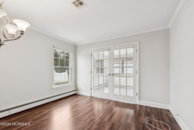 20 Elkton Court, Toms River, NJ 08757