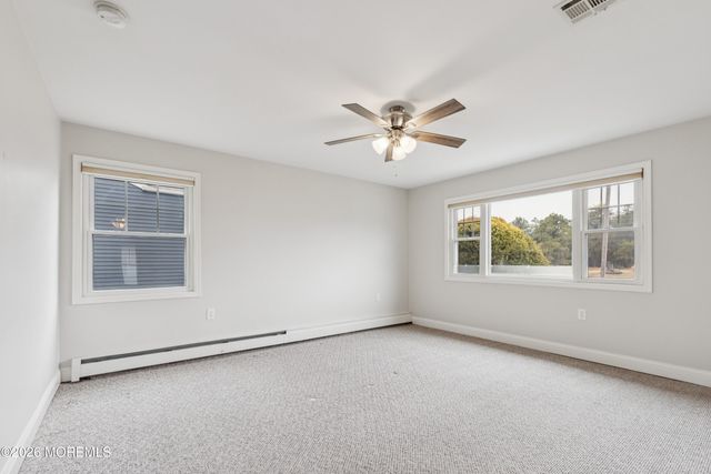 20 Elkton Court, Toms River, NJ 08757