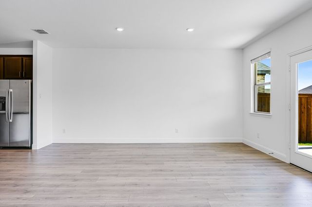 1453 Zapateado Way, Fort Worth, TX 76052