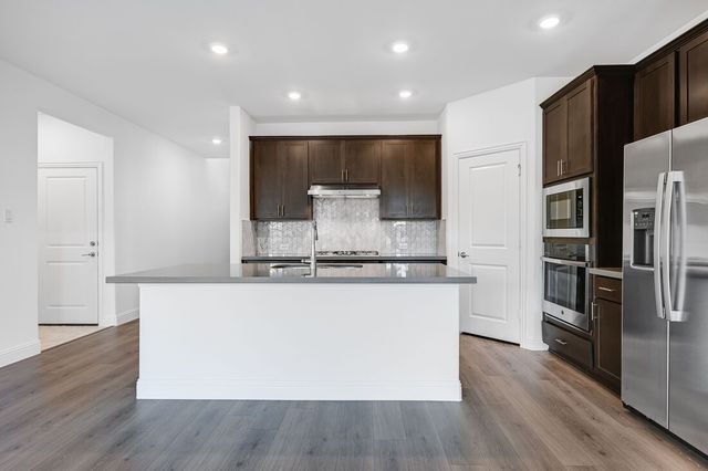 1453 Zapateado Way, Fort Worth, TX 76052