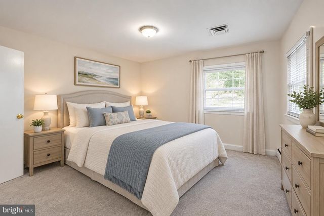 39 WELLESLEY CIR, Glen Echo, MD 20812