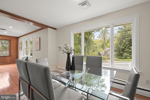 39 WELLESLEY CIR, Glen Echo, MD 20812