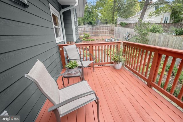 39 WELLESLEY CIR, Glen Echo, MD 20812