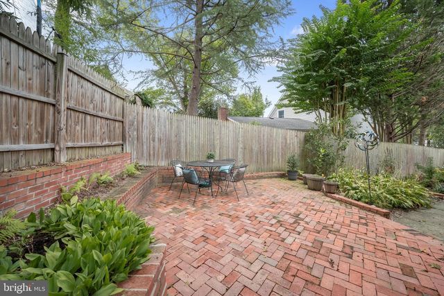 39 WELLESLEY CIR, Glen Echo, MD 20812