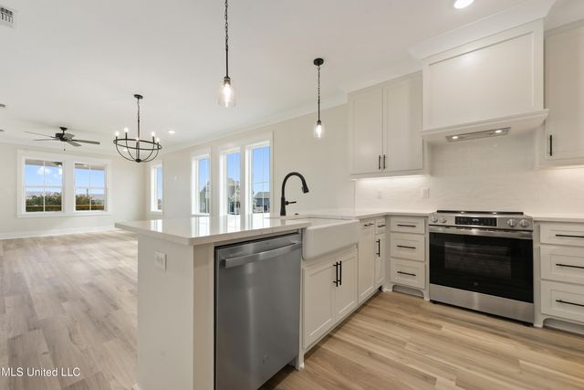 11064 Manhattan Street, Bay Saint Louis, MS 39520