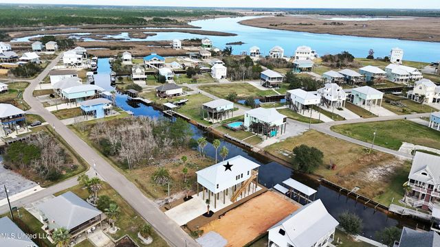 11064 Manhattan Street, Bay Saint Louis, MS 39520