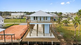 11064 Manhattan Street, Bay Saint Louis, MS 39520