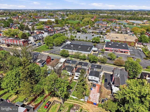 828 E CHESTNUT ST, Lancaster, PA 17602