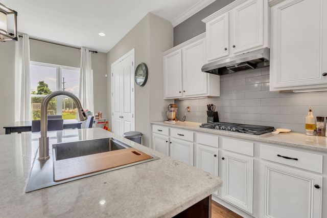 7121 Springwater St, Smyrna, TN 37167