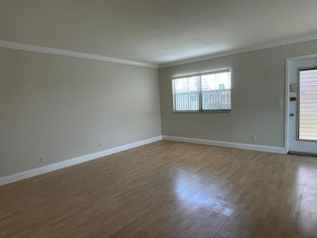 472 Saxony J, Delray Beach, FL 33446