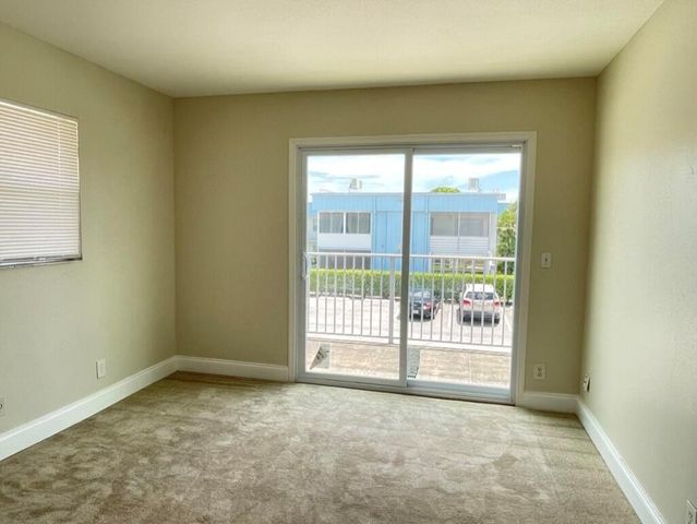 472 Saxony J, Delray Beach, FL 33446