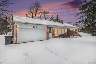 835 E Square Lake Road, Troy, MI 48085