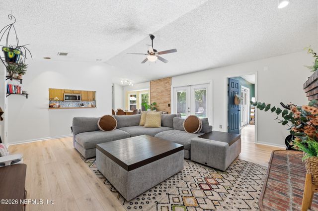 12210 DOVE RIDGE Drive, Jacksonville, FL 32225
