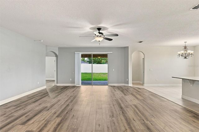 1423 ALEXINGTON AVENUE, Deltona, FL 32725