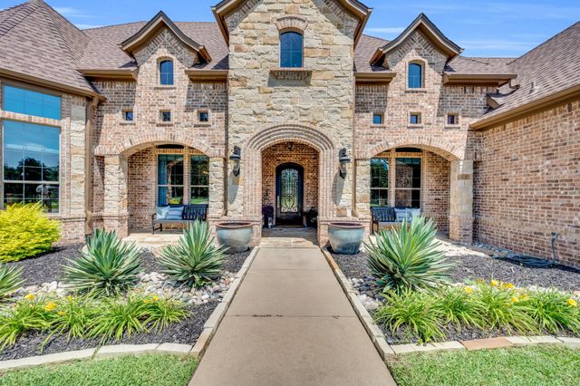 4340 Powers Branch Drive, Midlothian, TX 76065