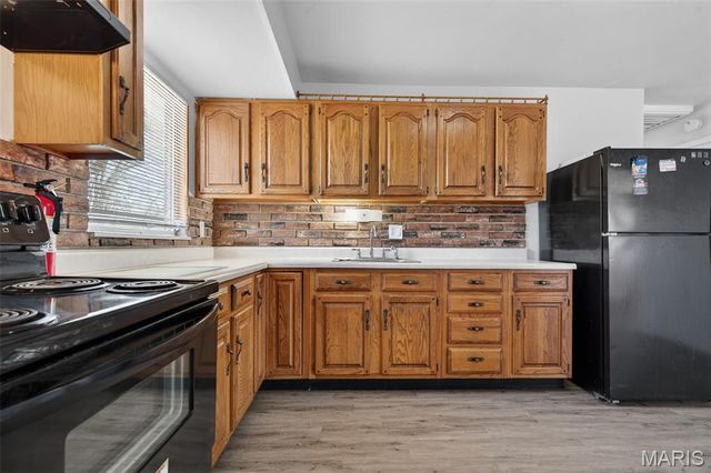 739 Shepley Drive, St Louis, MO 63137