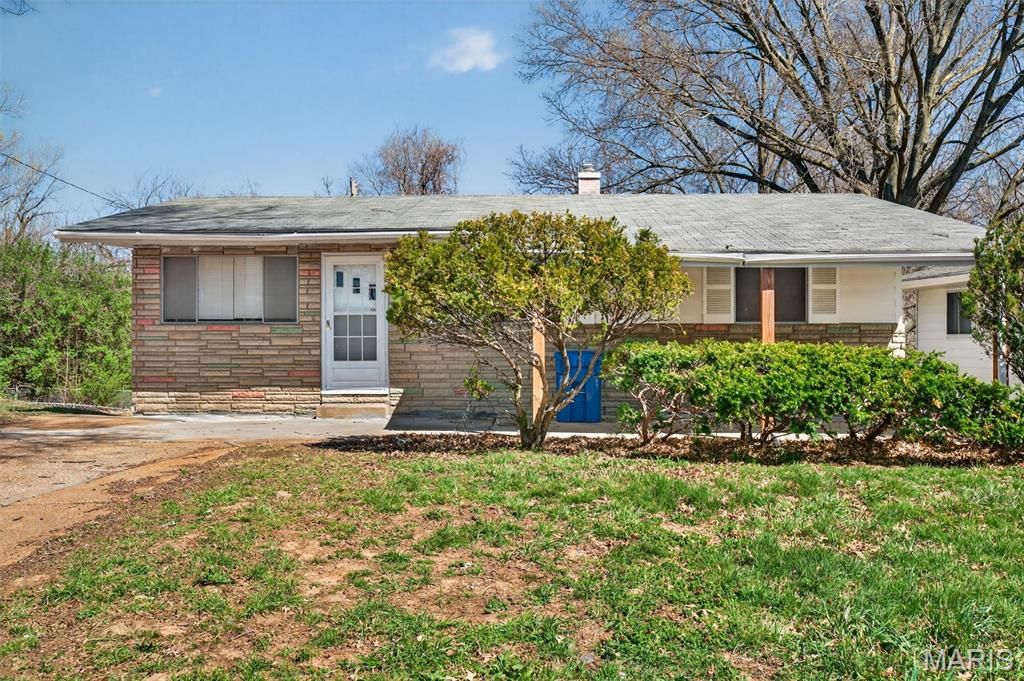 739 Shepley Drive, St Louis, MO 63137