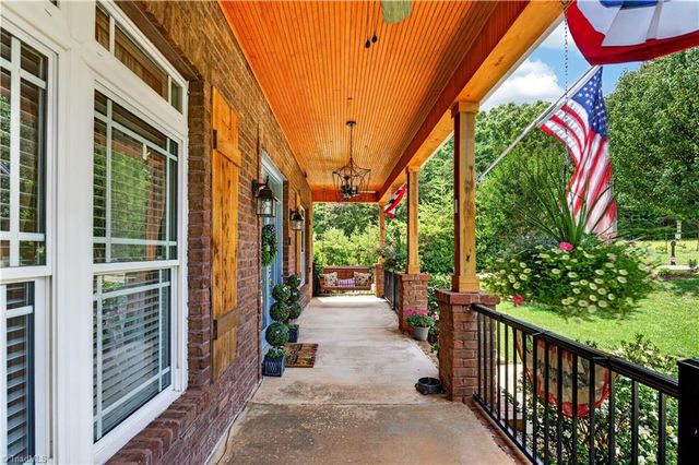 4630 Fern Creek Drive, Tobaccoville, NC 27050
