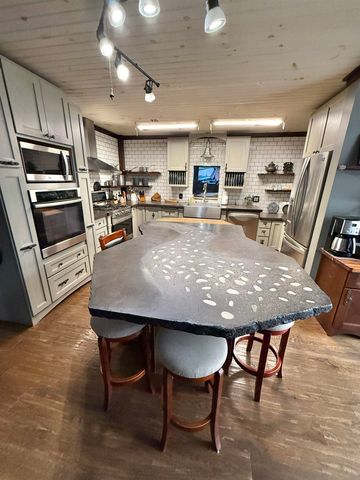 3489 Bay Arenac Line Road, Pinconning, MI 48650